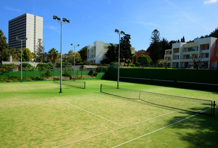 Additional Amenities Free Wi-Fi: Throughout the property. Room Service: Available 24/7. Parking: Free on-site parking.